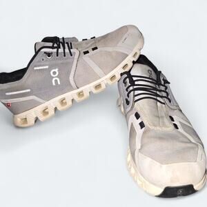 On Cloud Waterproof Gray Colorway Womens Size 8 Sneakers